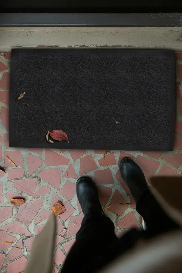 Tapis d'entrée noir